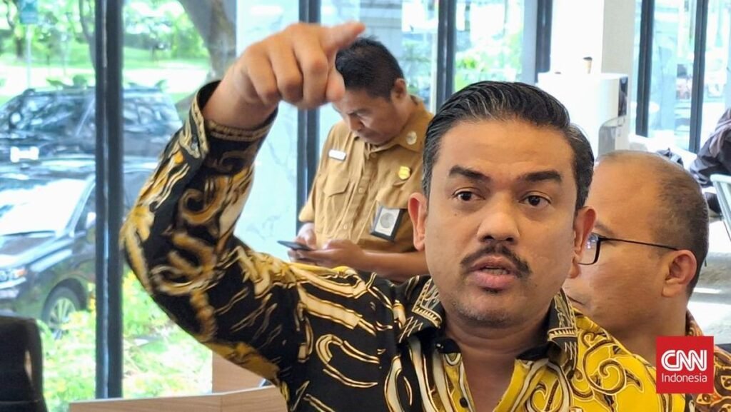 1763422565_menteri-umkm-maman-abdurrahman-di-kemenko-perekonomian-1763369531052_169.jpeg