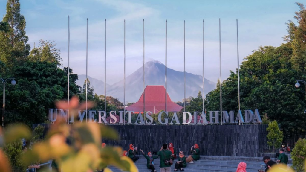 1763636107_universitas-gadjah-mada-1747298809962_169.png