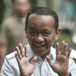 1763667427_sejumlah-pejabat-hadiri-rapat-terbatas-di-kertanegara-1760880681788_169.jpeg