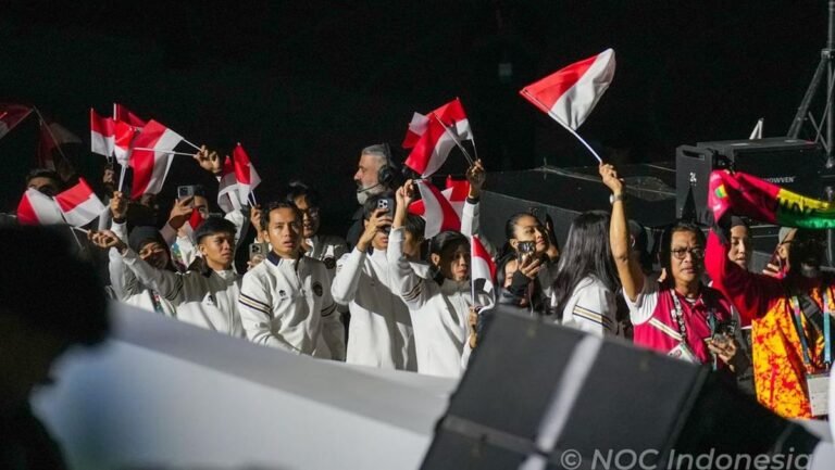 1763798526_kontingen-indonesia-di-penutupan-isg-2025-1763791678249_169.jpeg