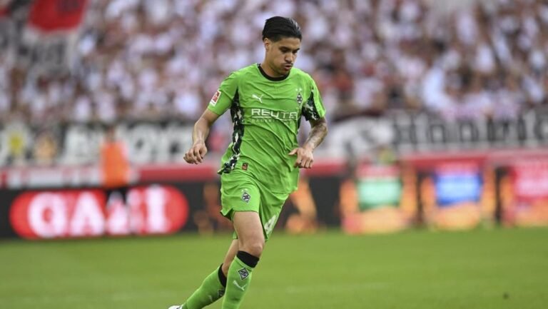 1763863865_fbl-ger-bundesliga-stuttgart-moenchengladbach-1762013138392_169.jpeg