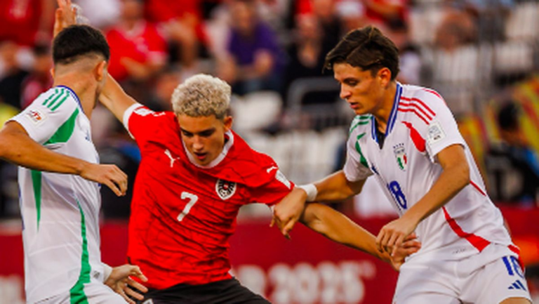 1764059705_soccer-1763996038312_169.png