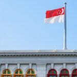 1764069187_bendera-singapura_169.jpeg