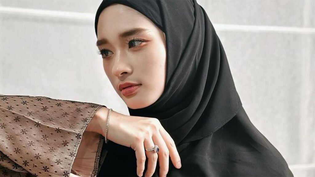 1764328024_inara-rusli-1_169.jpeg