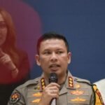 1764393128_konferensi-pers-penemuan-dua-kerangka-mayat-di-gedung-acc-kwitang-1762496945326_169.jpeg