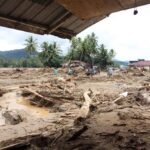 1764488645_bencana-banjir-bandang-di-tapanuli-selatan-1764324341822_169.jpeg