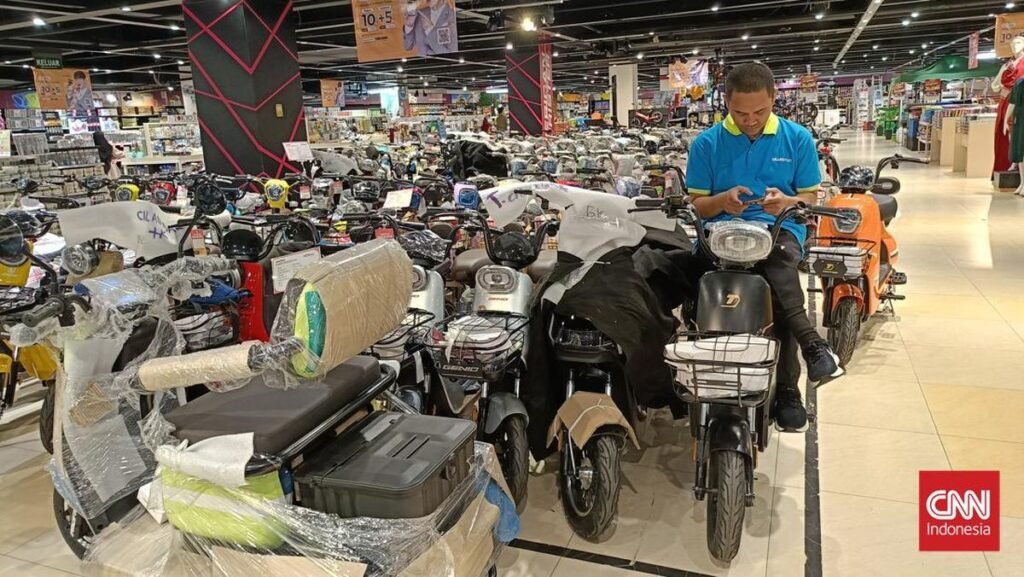 1764492725_transmart-full-day-sale-di-transmart-cilandak-6_169.jpeg