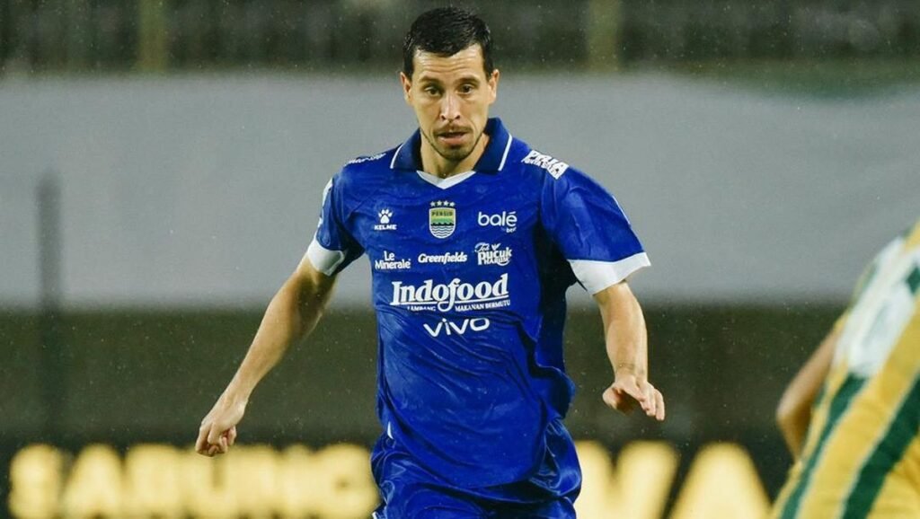 1764512286_psbs-biak-vs-persib-bandung-1760709666359_169.jpeg
