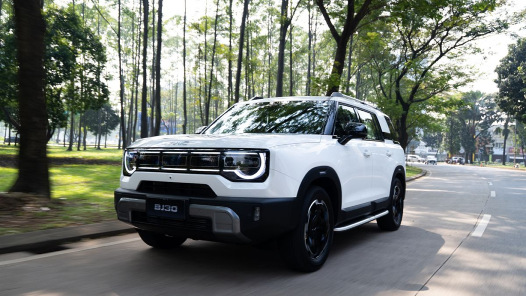 baic-indonesia-resmi-meluncurkan-bj30-hybrid-1753932597702_169.png
