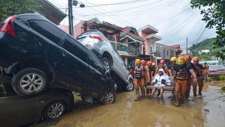 banjir-imbas-topan-kalmaegi-di-filipina-tewaskan-66-orang-1762323129439_169.jpeg