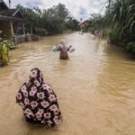 banjir-luapan-sungai-di-aceh-1_169.jpeg
