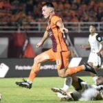 borneo-fc-samarinda-kalahkan-persija-jakarta-1759112550749_169.jpeg