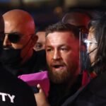 conor-mcgregor-ribut-dengan-machine-gun-kelly_169.jpeg