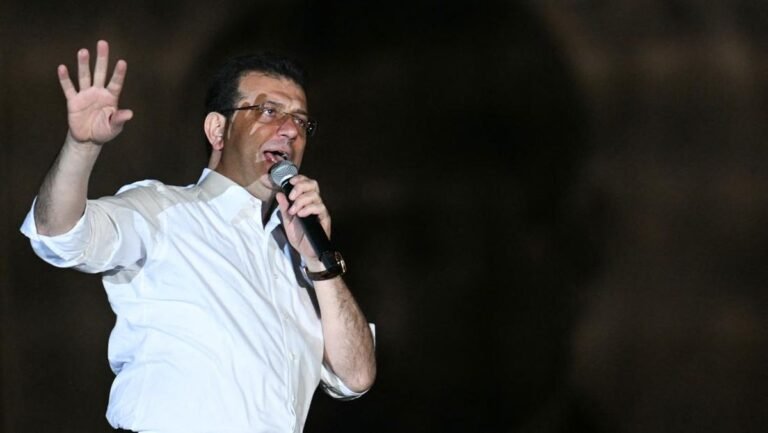 ekrem-imamoglu-1742381348458_169.jpeg