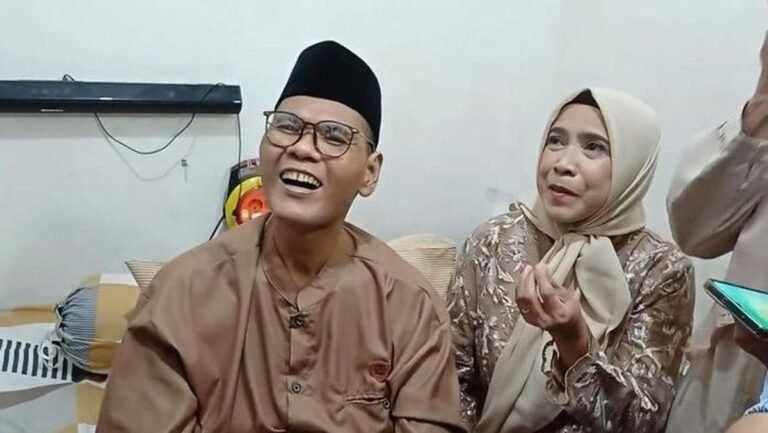 fahmi-bo-dan-nita-anita-1763944484000_169.jpeg