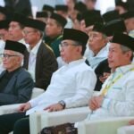gus-mus-ketar-ketir-gus-yahya-bahas-pilpres-di-harlah-nu-3_169.jpeg