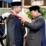 hashim-terima-tanda-kehormatan-dari-prabowo-1756153159699_169.jpeg