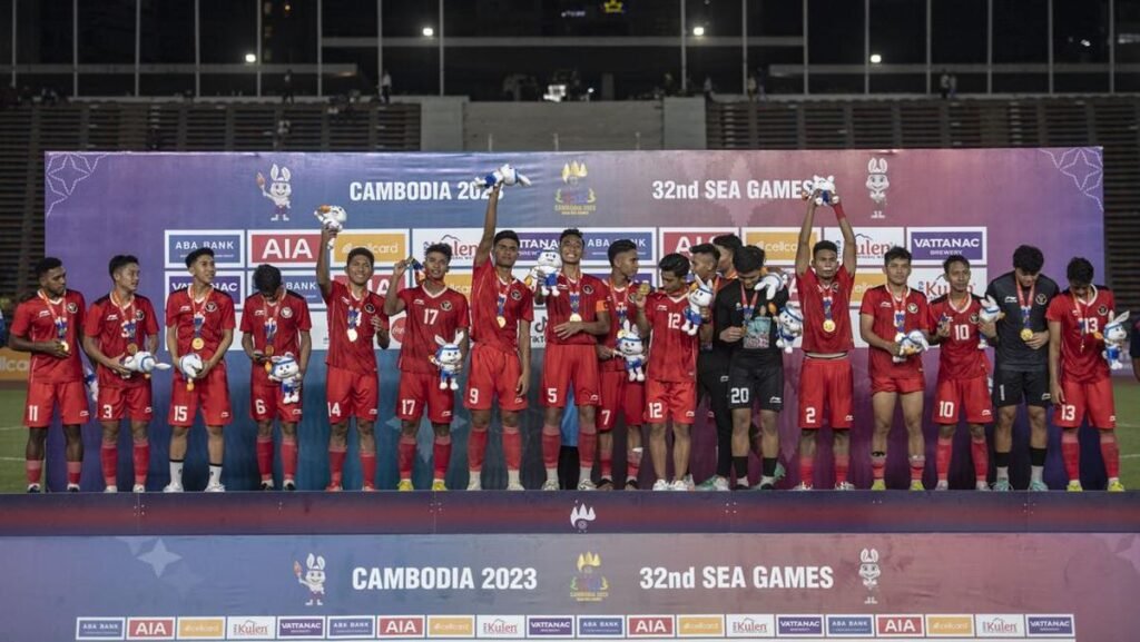 indonesia-raih-medali-emas-sepak-bola-sea-games-2023-2_169.jpeg