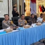 kapolda-metro-jaya-irjen-asep-edi-suheri-merilis-kasus-ijazah-palsu-jokowi-1762487910195_169.jpeg