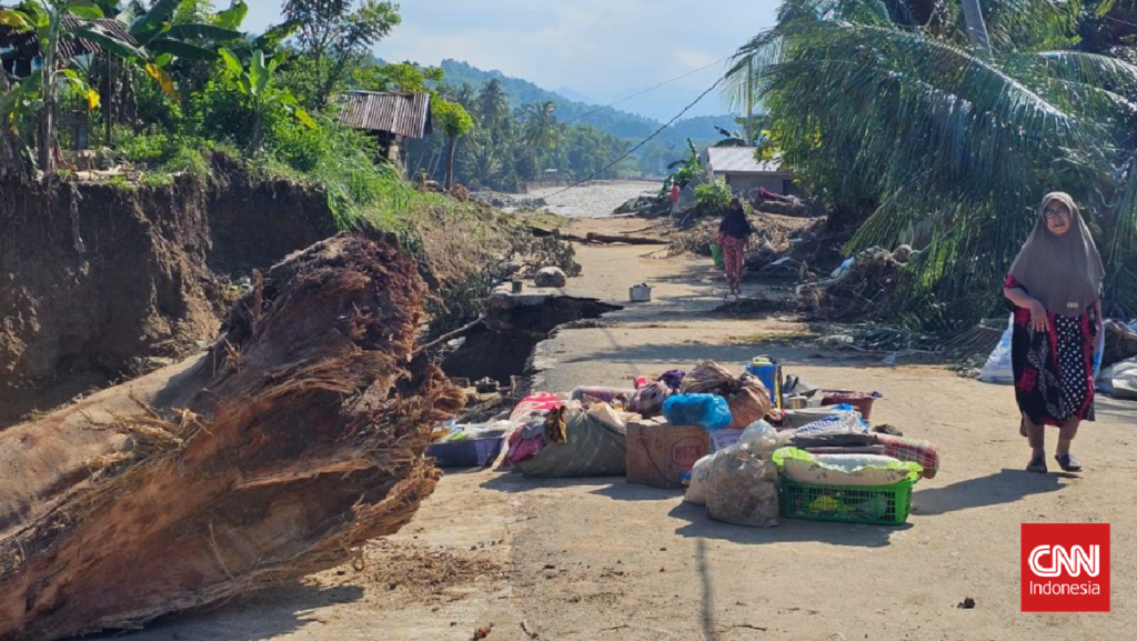 kondisi-desa-blang-awee-kabupaten-pidie-jaya-usai-diterjang-banjir-bandang-1764411389015_169.png