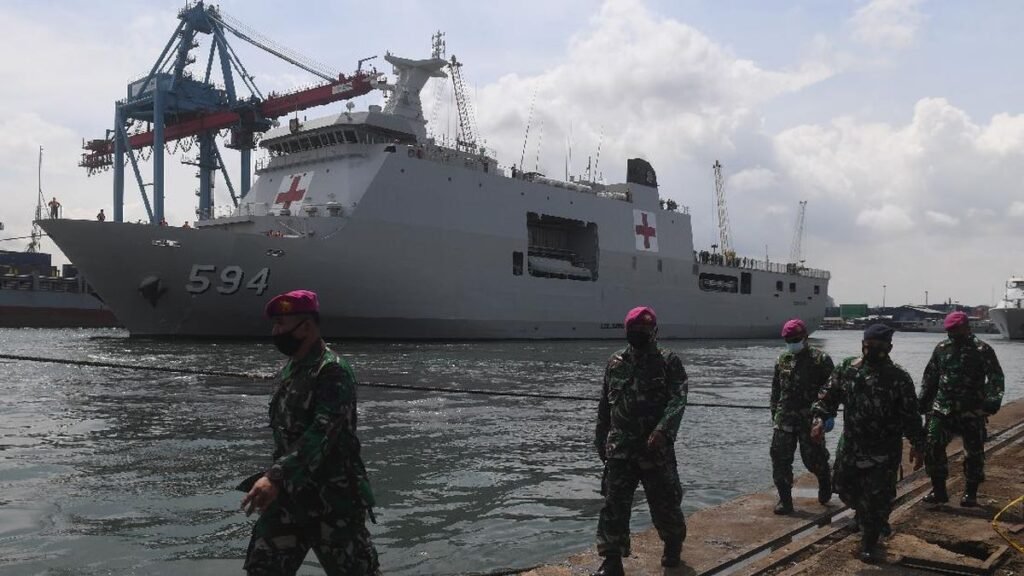 kri-594-semarang-1_169.jpeg