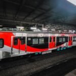 krl-baru-buatan-pt-inka-ini-mulai-dikirim-dari-solo-pada-rabu-dini-hari-1744885492932_169.jpeg