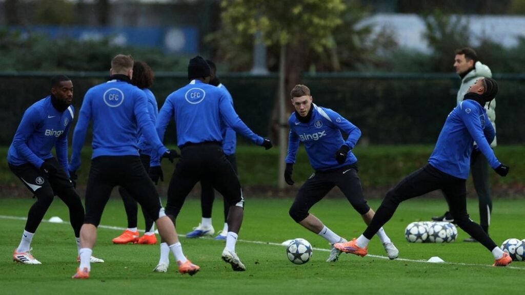 latihan-chelsea-jelang-lawan-barcelona-1764046250231_169.jpeg