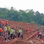 longsor-di-majeang-cilacap-1763122577320_169.jpeg