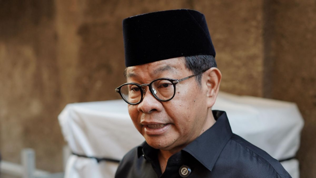 melayat-ke-rumah-affan-gubernur-pramono-sampaikan-belasungkawa-1756430918331_169.png