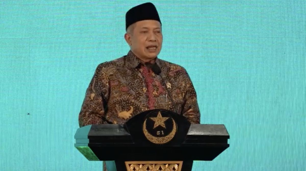 mentri-koperasi-ferry-juliantono-1762431689438_169.png