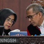 mk-hapus-persyaratan-ambang-batas-pencalonan-presiden-4_169.jpeg