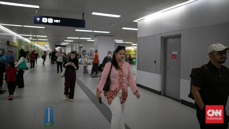 mrt-transjakarta-dan-lrt-gratis-pada-hari-kartini-1745211656439_169.jpeg