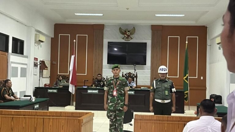 oknum-tni-yang-aniaya-pelajar-smp-hingga-tewas-di-medan-divonis-10-bulan-bui-1761013789868_169.jpeg