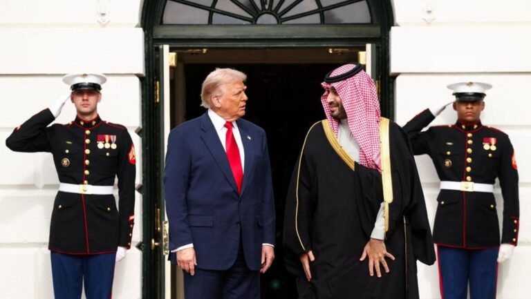 pangeran-arab-saudi-mohammed-bin-salman-dan-donald-trump-1763516289466_169.jpeg