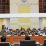 panglima-tni-jenderal-tni-agus-subiyanto-di-dpr-1742422765901_169.jpeg