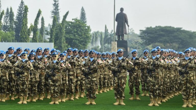 pelepasan-satgas-tni-kontingen-garuda-unifil-2025-1744196944219_169.jpeg