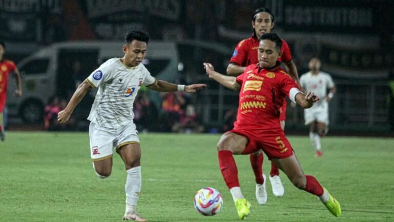 persija-jakarta-lawan-madura-united-2_169.jpeg