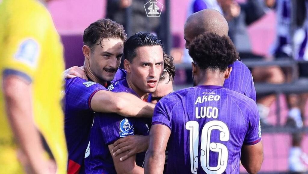 persik-kediri-vs-semen-padang-1764238284569_169.jpeg