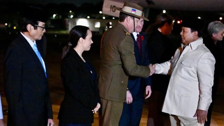 prabowo-tiba-di-sydney-mulai-kunjungan-kenegaraan-ke-australia-1762864765631_169.jpeg