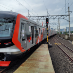pt-kai-commuter-mulai-uji-coba-krl-baru-dari-china-4_169.png