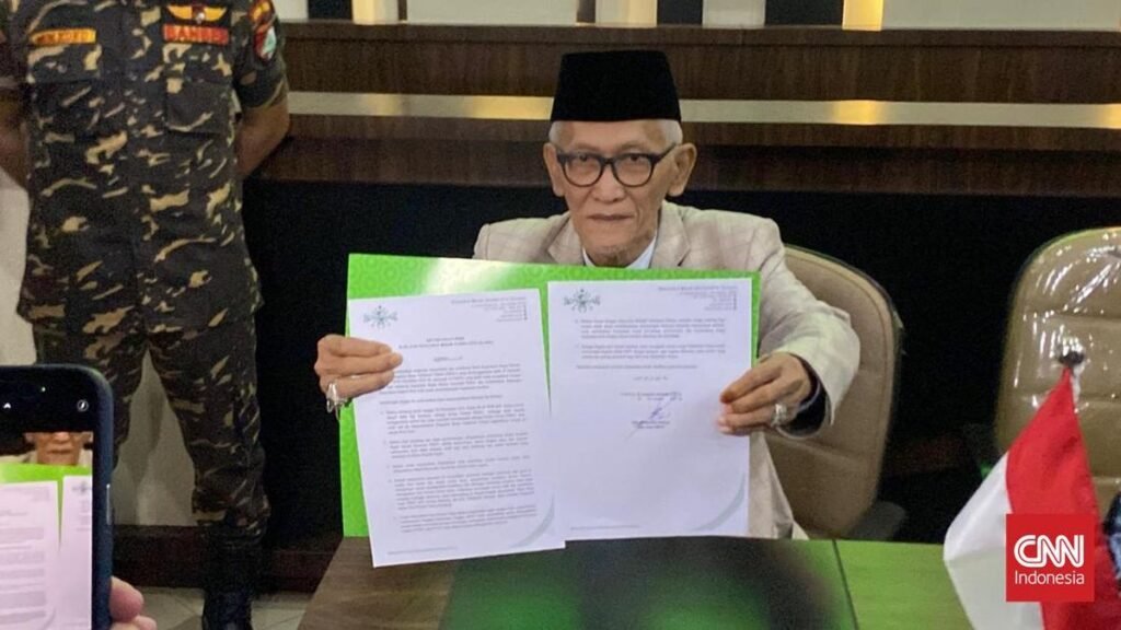 rais-aam-pengurus-besar-nahdlatul-ulama-pbnu-kh-miftachul-akhyar-1764419717830_169.jpeg