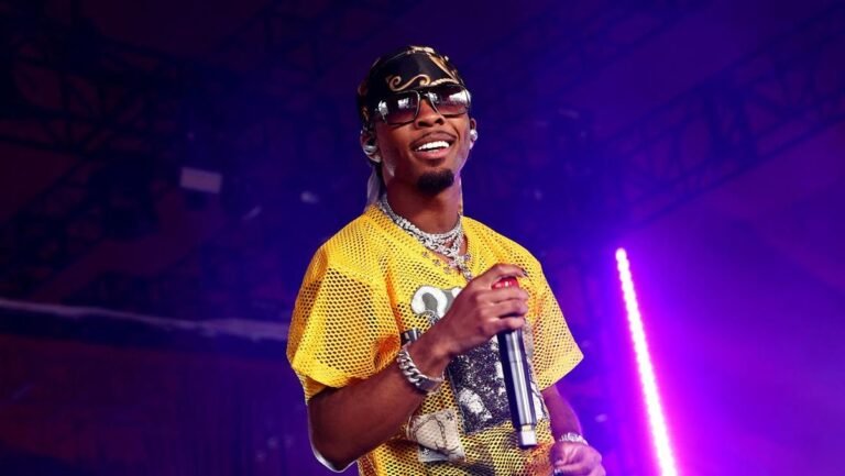 rapper-d4vd-1757471217270_169.jpeg