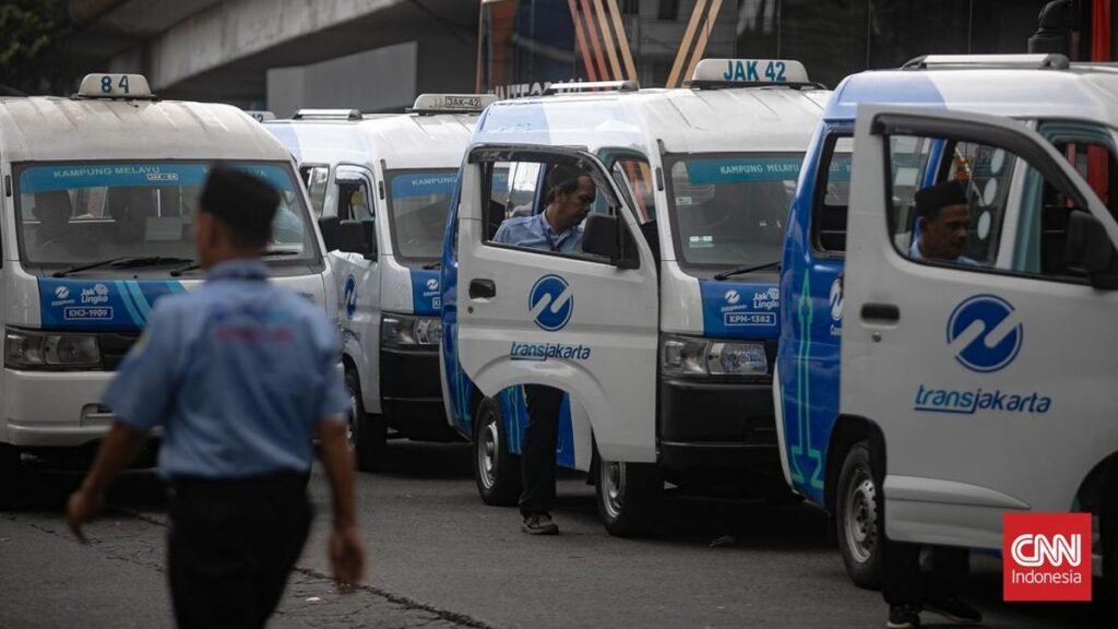 ribuan-sopir-mikrotrans-akan-dilatih-ulang-1763540169860_169.jpeg
