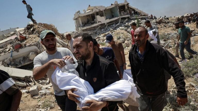 serangan-mematikan-israel-di-gaza-menewaskan-1-keluarga-termasuk-6-anak-1752642095819_169.jpeg
