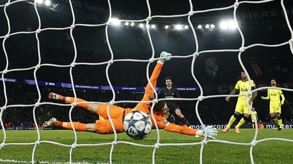 soccer-champions-psg-tot-1764211887833_169.jpeg