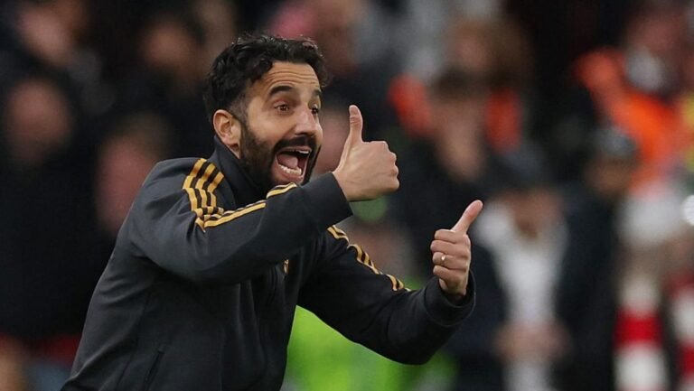 soccer-england-liv-mun-1760911643648_169.jpeg