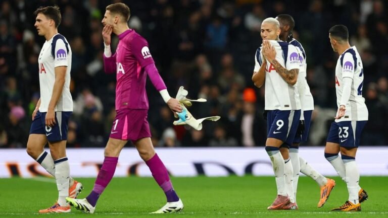 tottenham-vs-fulham-1764457445315_169.jpeg