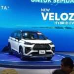 toyota-veloz-hybrid-1763696535354_169.jpeg