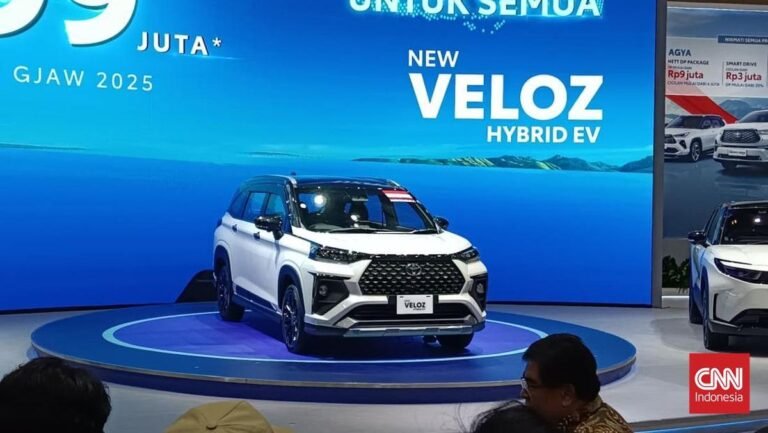 toyota-veloz-hybrid-1763696535354_169.jpeg