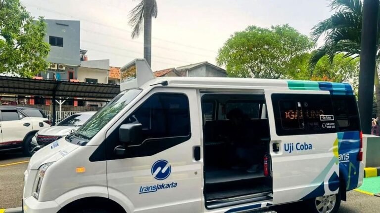 transjakarta-siap-uji-coba-mikrotrans-listrik_169.jpeg